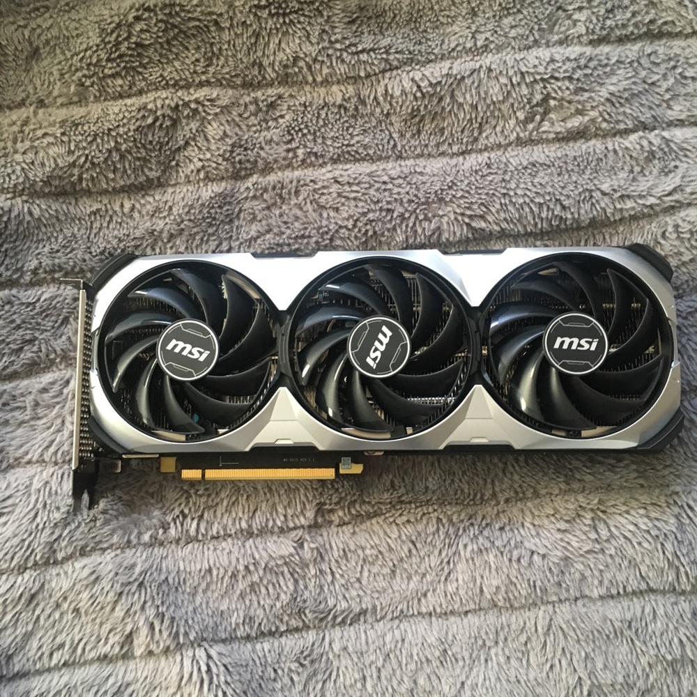 GeForce RTX 4060 Ti 8gb